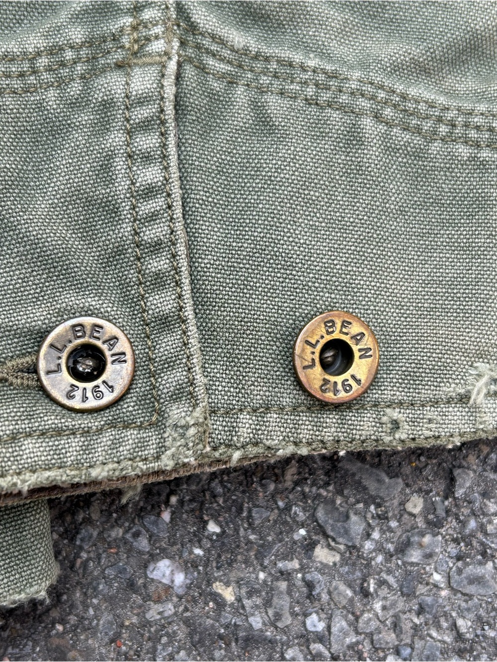 Vintage 90s L.L. Bean Military-Style Field Jacket in Olive Green - Picture 5 of 10
